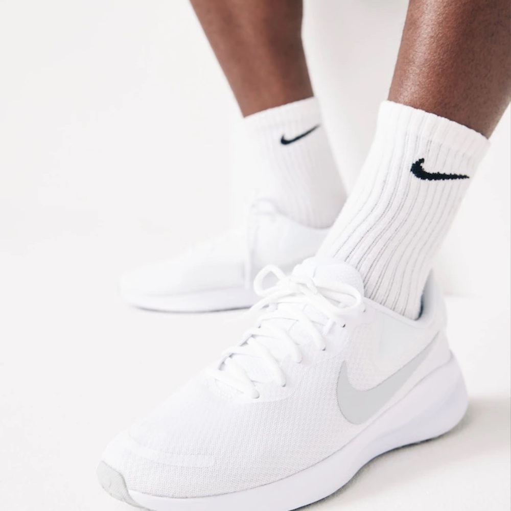 Brand New Nike Revolution 7 “White” Men's Running Shoes - Picture 10 of 12